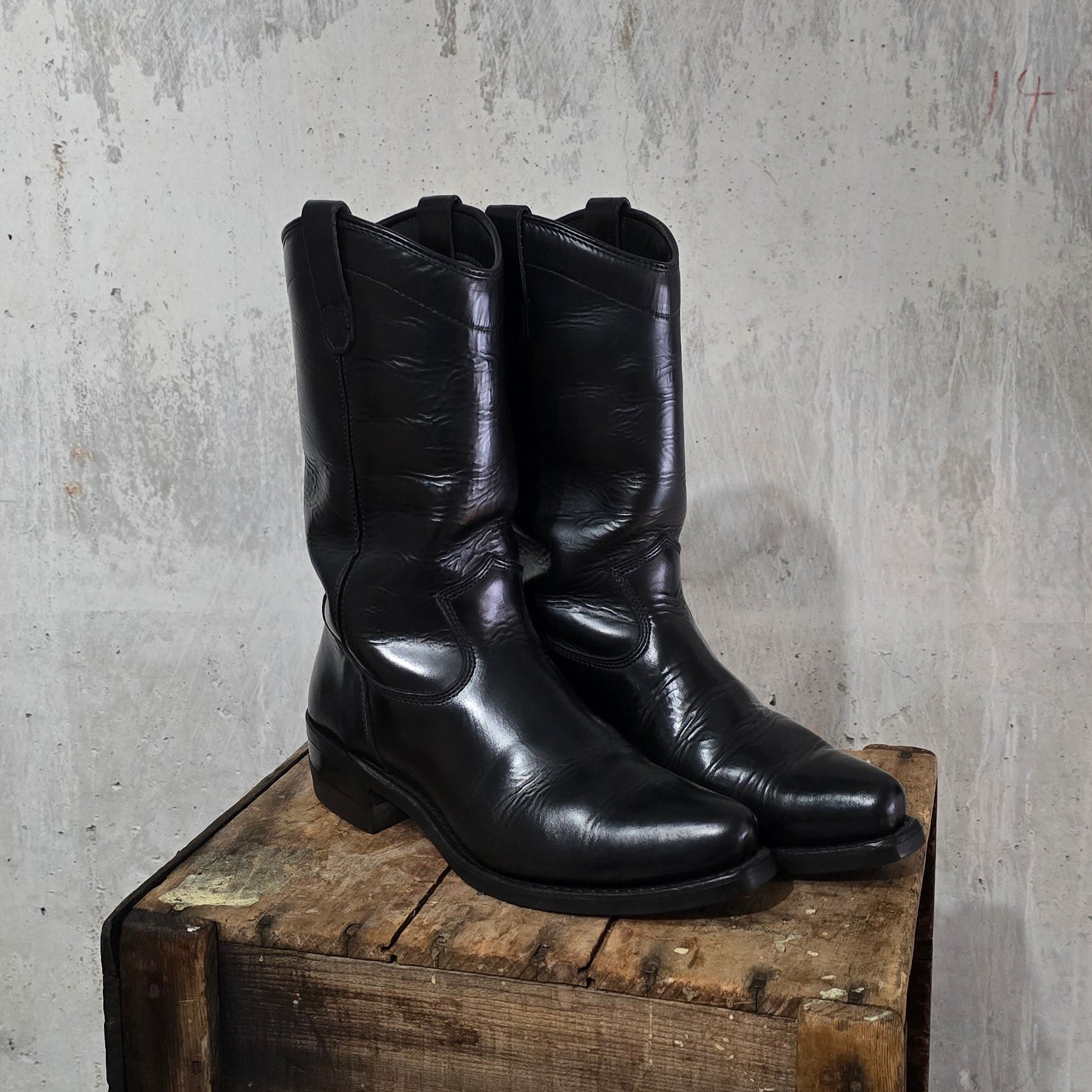 Elevate Your Style with Custom-Made Black Beauty Boot by Wohlford & Co