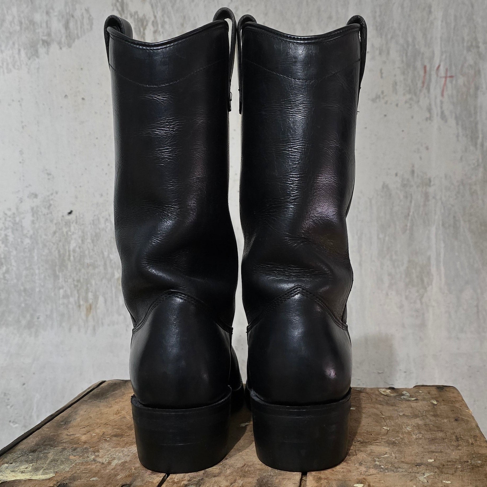 ReBoot - Heritage Black Beauty - 8 E
