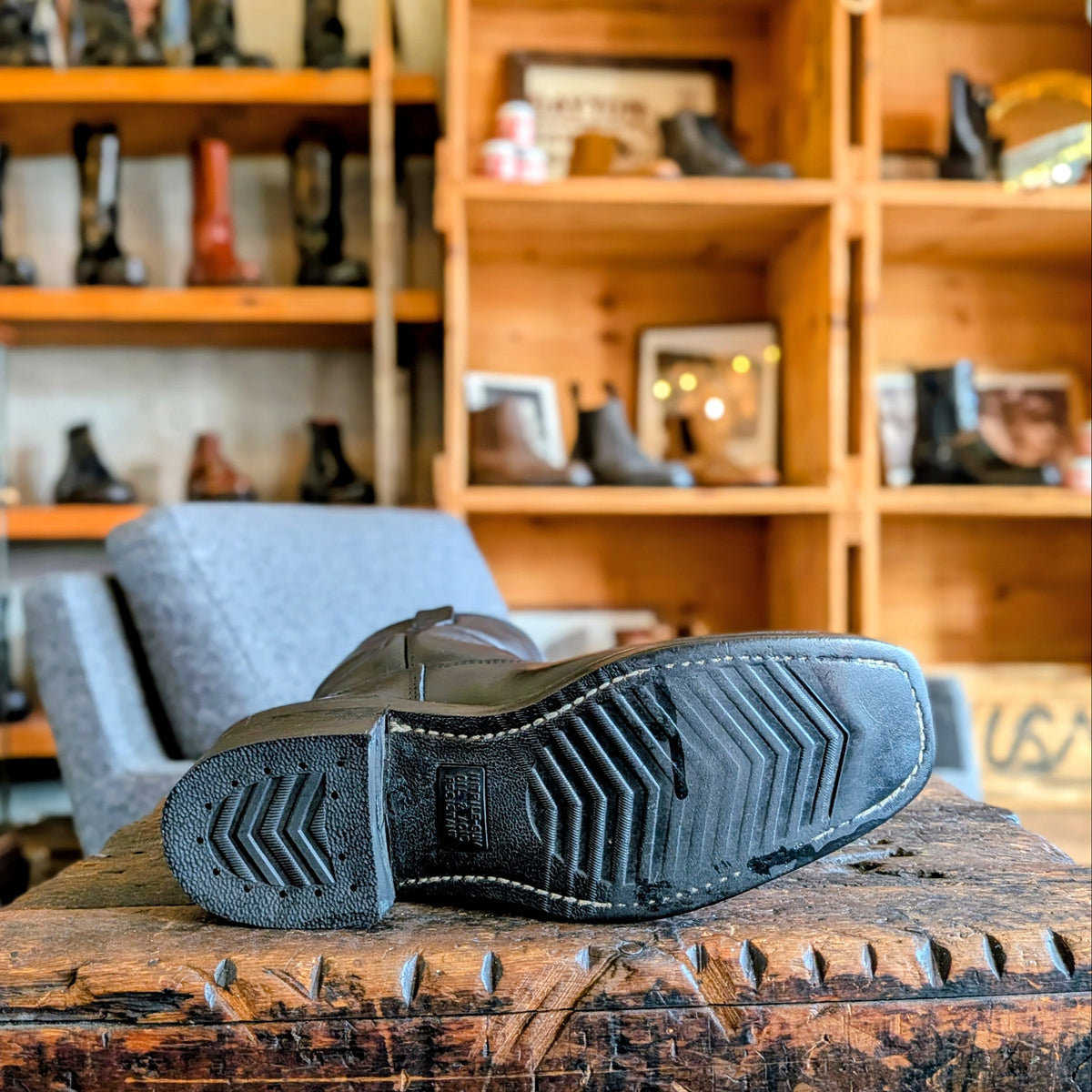 ReBoot - Rebel (Strapless) - Black Oil Tan - 6.5 E