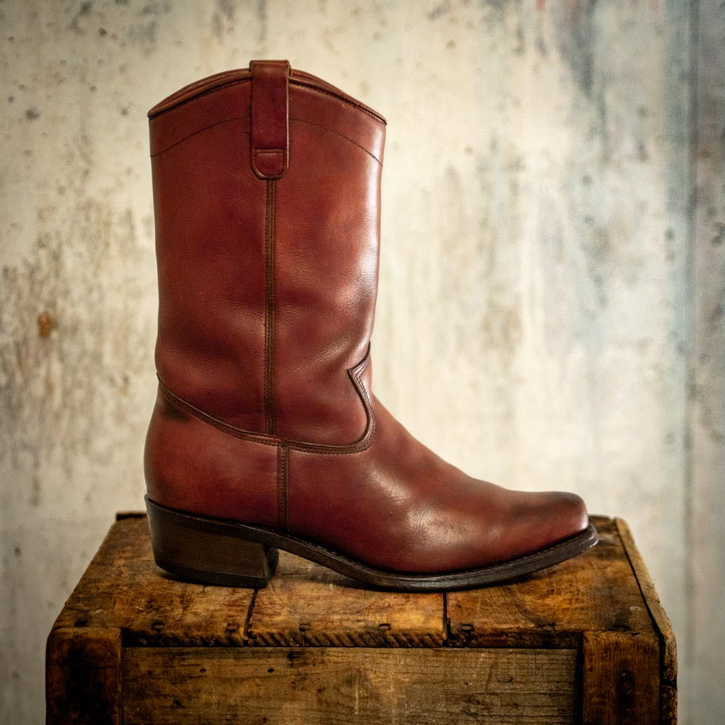 ReBoot - Vintage Mustang Beauty - 11.5 E