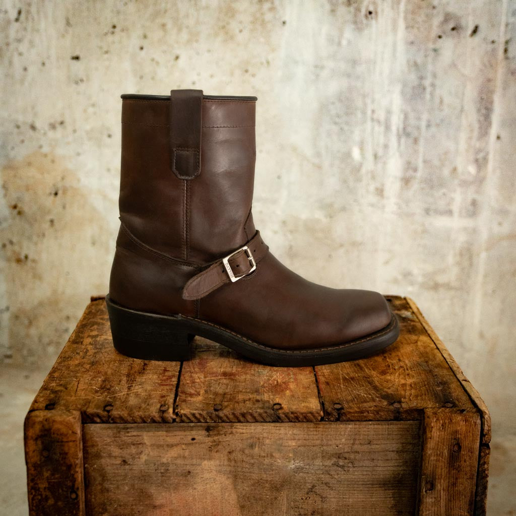 ReBoot - Rebel Buckle - Brown Nubuck - 7 E