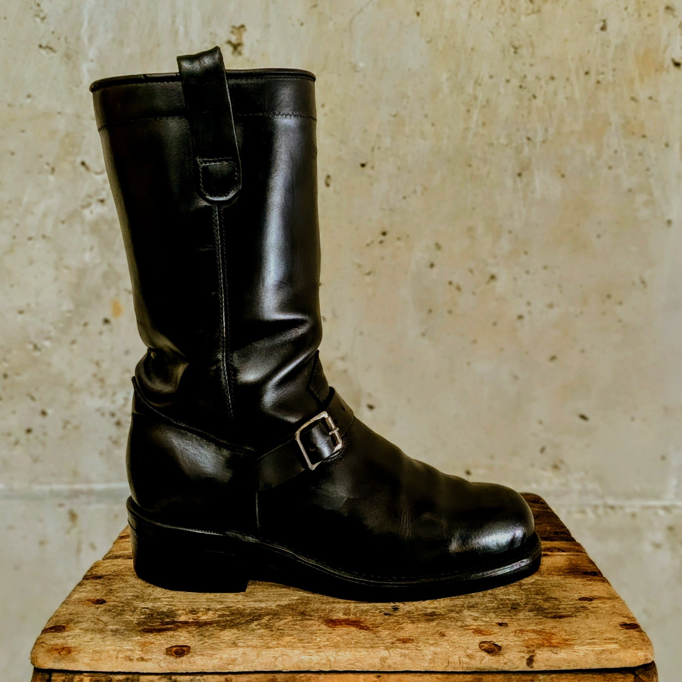 ReBoot - Heritage Rider - Black Veg Tan - 6 E
