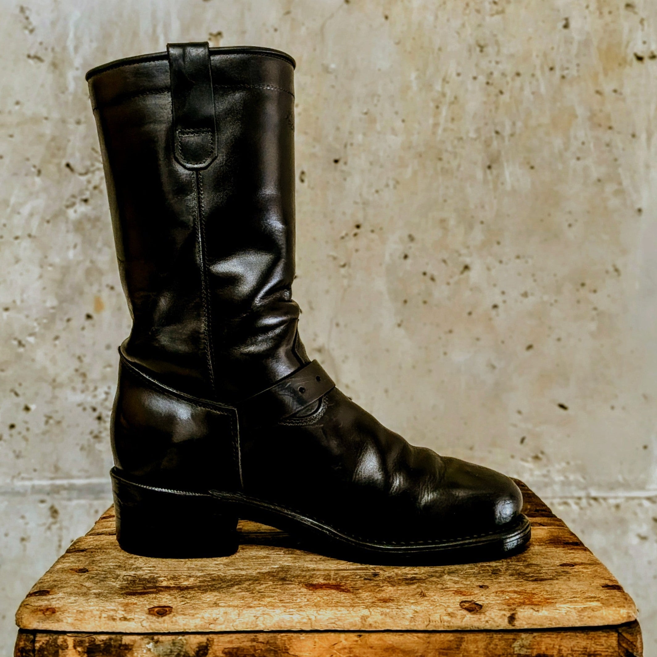 ReBoot - Heritage Rider - Black Veg Tan - 6 E