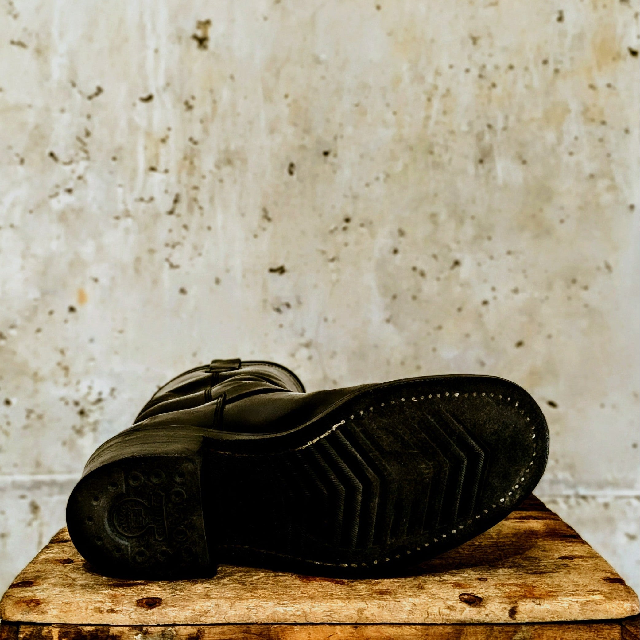 ReBoot - Heritage Rider - Black Veg Tan - 6 E
