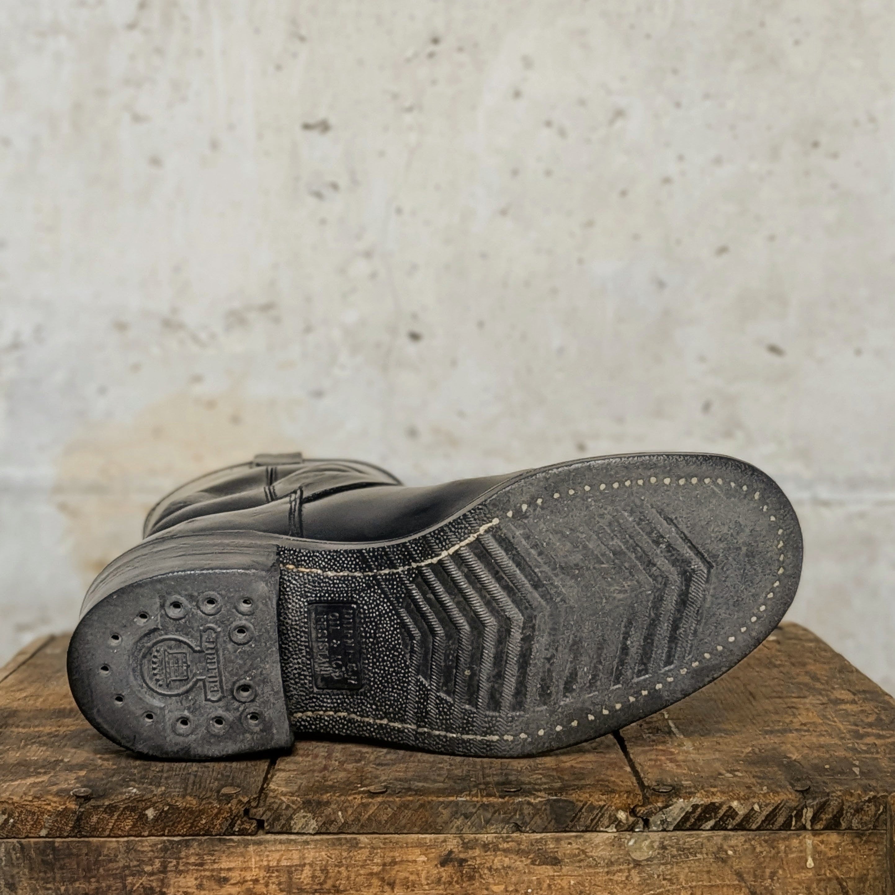 ReBoot - Heritage Rider - Black Veg Tan - 6 E