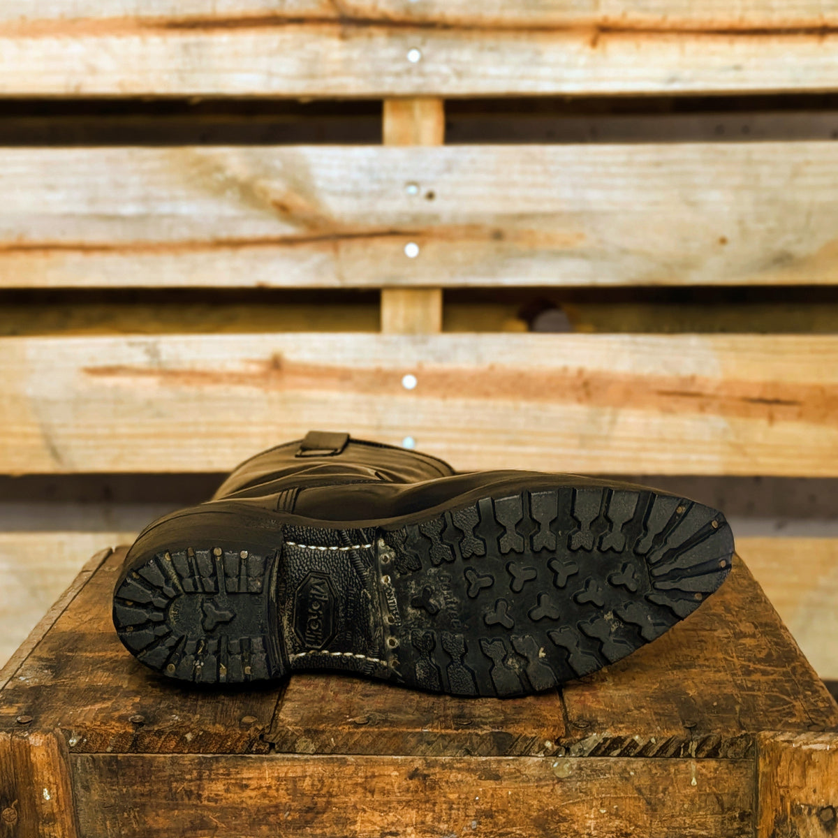 ReBoot - Heritage Black Beauty - Double Lug Sole - 7 E