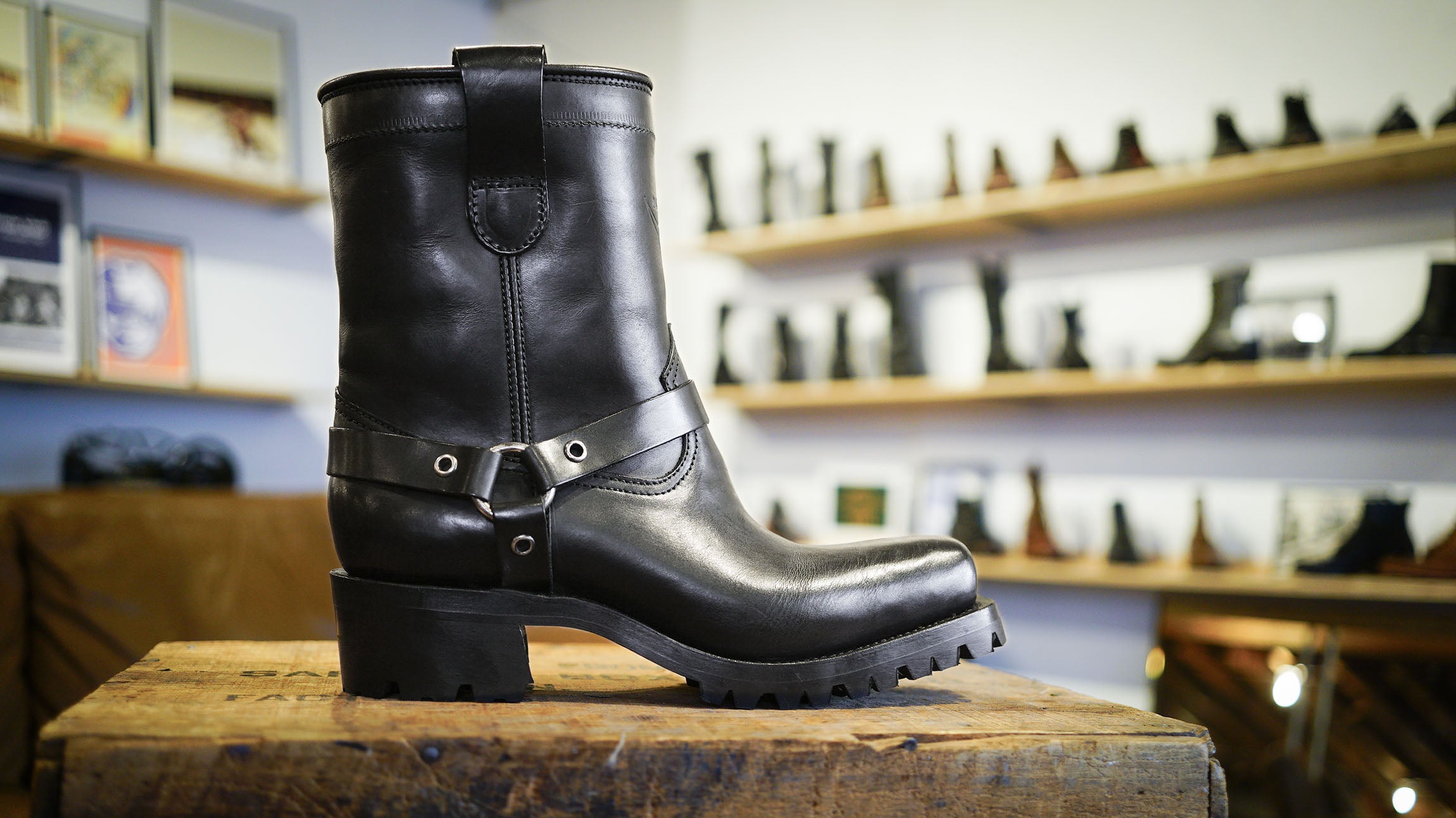 Rebel Black Veg Tan 8 EEE