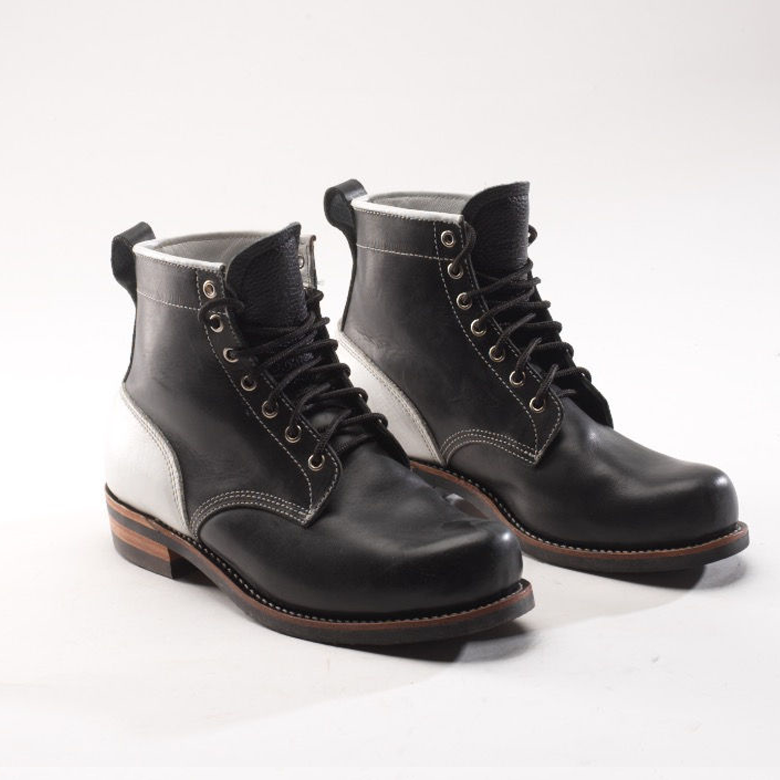 Driver (c) - Boots